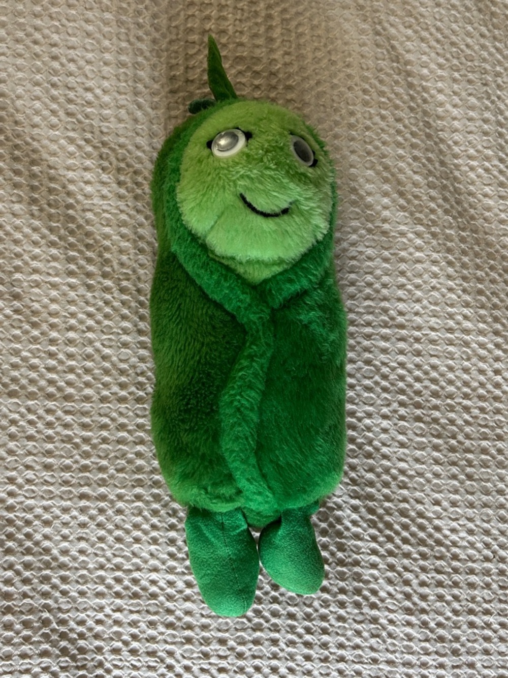 *SOLD* Vintage 1980s Del Monte Sweetie Pea Plush Vegetable